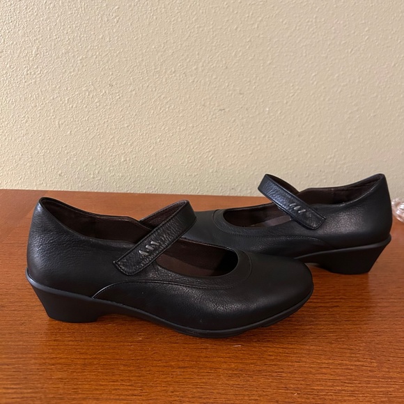 Wolky Mary Jane Clogs Women's Black Leather Comfort Casual Size EU 40 (9 US) - Picture 3 of 11